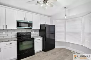 4 James Madison Ct, Monroe Township, NJ 08831 - Photo 5