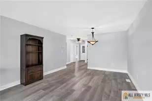 4 James Madison Ct, Monroe Township, NJ 08831 - Photo 9