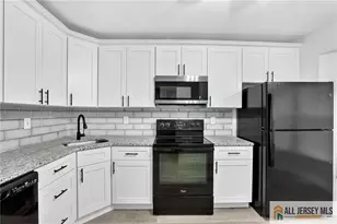 4 James Madison Ct, Monroe Township, NJ 08831 - Photo 3