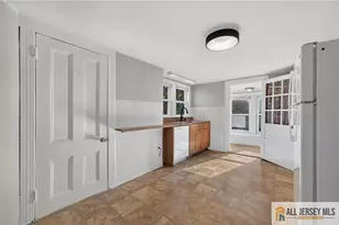 9 Hahn St, Washington Township, NJ 07882 - Photo 5