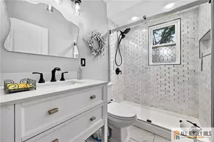20 Thompson Ave, Fords, NJ 08863 - Photo 17