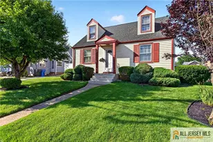 324 Green St, Woodbridge Township, NJ 07095 - Photo 3