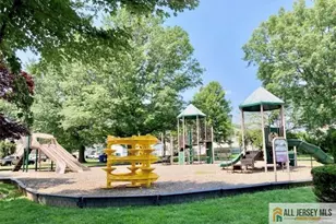 324 Green St, Woodbridge Township, NJ 07095 - Photo 33