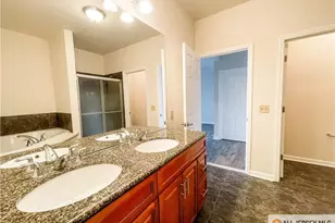 105 Regency Pl, Woodbridge Township, NJ 07095 - Photo 21