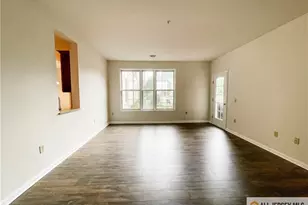 105 Regency Pl, Woodbridge Township, NJ 07095 - Photo 11