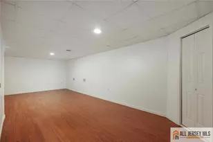 258 Pinelli Dr, Piscataway Township, NJ 08854 - Photo 27