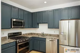 258 Pinelli Dr, Piscataway Township, NJ 08854 - Photo 11
