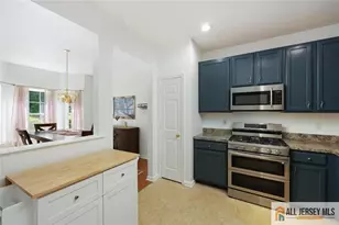 258 Pinelli Dr, Piscataway Township, NJ 08854 - Photo 9
