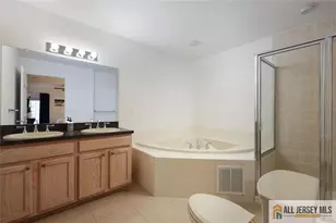 258 Pinelli Dr, Piscataway Township, NJ 08854 - Photo 21
