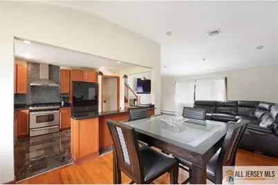 525 Shirley Parkway, Piscataway Township, NJ 08854 - Photo 19