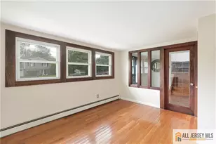 525 Shirley Pkwy, Piscataway Township, NJ 08854 - Photo 7