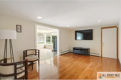 525 Shirley Parkway, Piscataway Township, NJ 08854 - Photo 9
