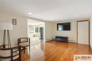 525 Shirley Pkwy, Piscataway Township, NJ 08854 - Photo 9