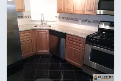 510 Sunshine Court, Sayreville, NJ 08859 - Photo 5