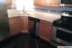 510 Sunshine Ct, Sayreville, NJ 08859 - Photo 5