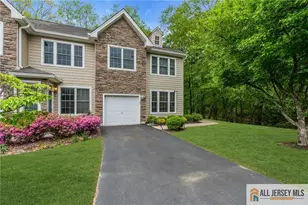 22 Amber Dr, Old Bridge Township, NJ 08857 - Photo 3