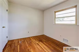 18 Kierst St, Sayreville, NJ 08859 - Photo 17