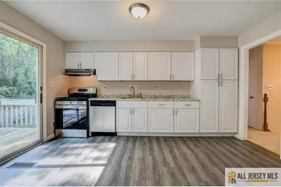 18 Kierst Street, Sayreville, NJ 08859 - Photo 11