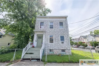 88 Hassart Street, New Brunswick, NJ 08901 - Photo 1