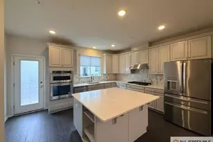 338 South Dr, North Brunswick Township, NJ 08902 - Photo 3