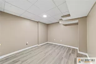 24 Parkside Dr, Jamesburg, NJ 08831 - Photo 25