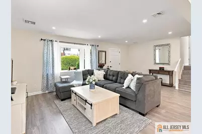 13 Glencourt Avenue, Edison, NJ 08837 - Photo 9