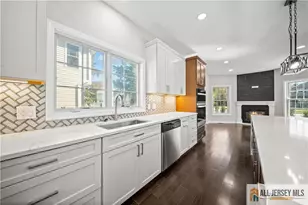 7 Mt Pleasant Ave, Edison, NJ 08820 - Photo 11
