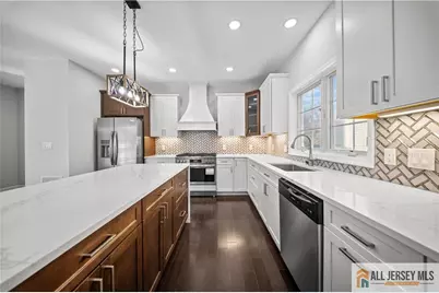 7 Mount Pleasant Avenue, Edison, NJ 08820 - Photo 9