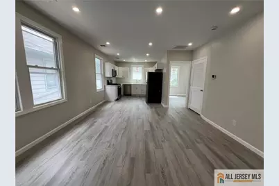 588 Livingston Avenue #2B, North Brunswick Township, NJ 08902 - Photo 3