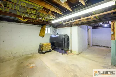 110 Amherst Avenue, Colonia, NJ 07067 - Photo 35