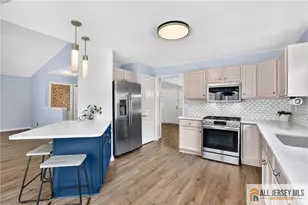 102 Waterside Blvd, Monroe Township, NJ 08831 - Photo 15