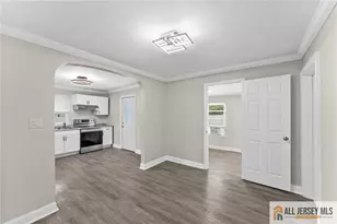 226 Bergen St, Hamilton Township, NJ 08610 - Photo 9