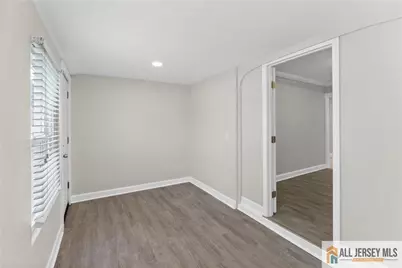 226 Bergen Street, Hamilton Township, NJ 08610 - Photo 13