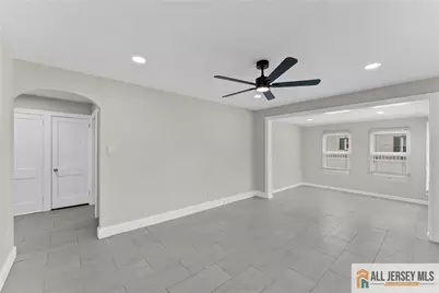 226 Bergen Street, Hamilton Township, NJ 08610 - Photo 5