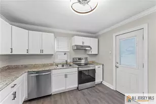 226 Bergen St, Hamilton Township, NJ 08610 - Photo 11