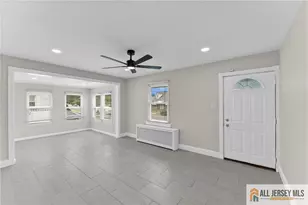 226 Bergen St, Hamilton Township, NJ 08610 - Photo 7