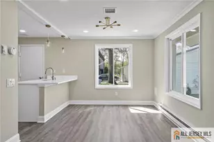 265 Crosse Dr, Monroe Township, NJ 08831 - Photo 5