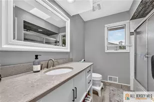 121 W Hill Rd, Colonia, NJ 07067 - Photo 25