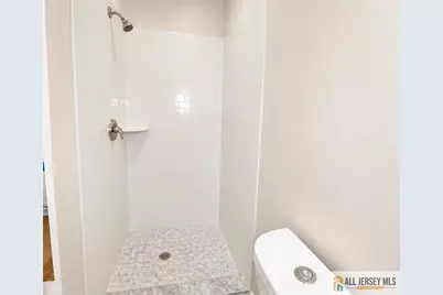 161 Nichol Avenue, New Brunswick, NJ 08901 - Photo 7