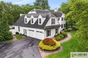 1 Woodland Dr, Cranbury Township, NJ 08512 - Photo 5