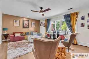 158 Hardenburg Ln, East Brunswick Township, NJ 08816 - Photo 7