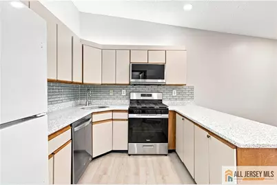 119 Griggs Place #119, East Brunswick Township, NJ 08816 - Photo 9