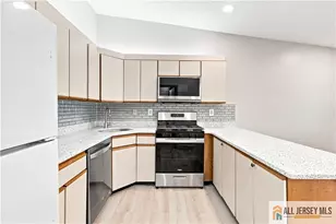119 Griggs Pl, East Brunswick Township, NJ 08816 - Photo 9