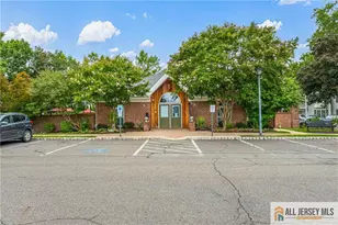 417 Northam Dr, North Brunswick Township, NJ 08902 - Photo 3