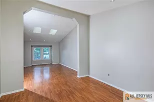 9 Chipwood Ln, North Brunswick Township, NJ 08902 - Photo 9