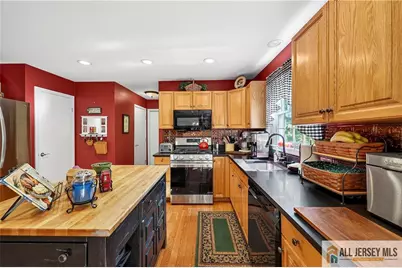 9 Talmadge Drive, Monroe Township, NJ 08831 - Photo 21