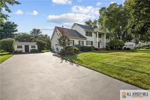 9 Talmadge Dr, Monroe Township, NJ 08831 - Photo 3