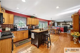 9 Talmadge Dr, Monroe Township, NJ 08831 - Photo 19