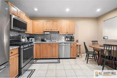 364 Bowler Court, Piscataway Township, NJ 08854 - Photo 9
