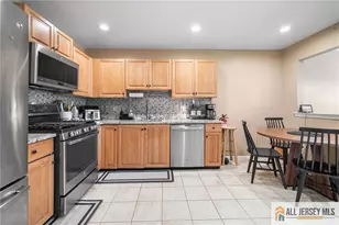 364 Bowler Ct, Piscataway Township, NJ 08854 - Photo 9